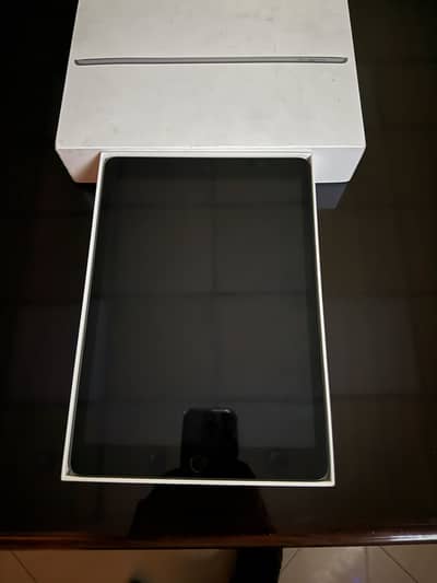 iPad in Excellent Condition