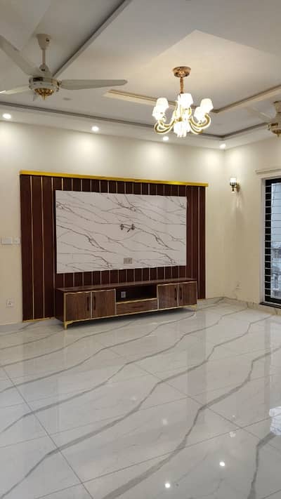 1 Kanal Upper Portion For Rent At Top Location Of Phase 3