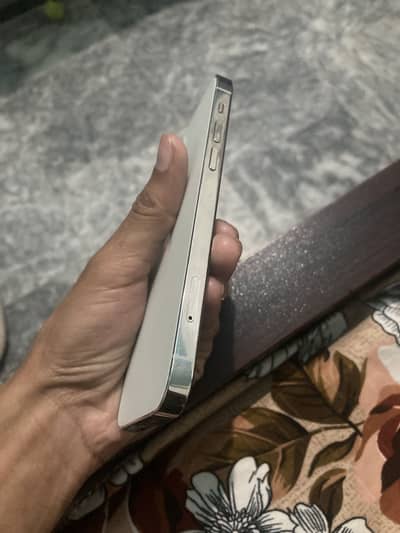 I phone 12pro 256gb factory 84bh sim working