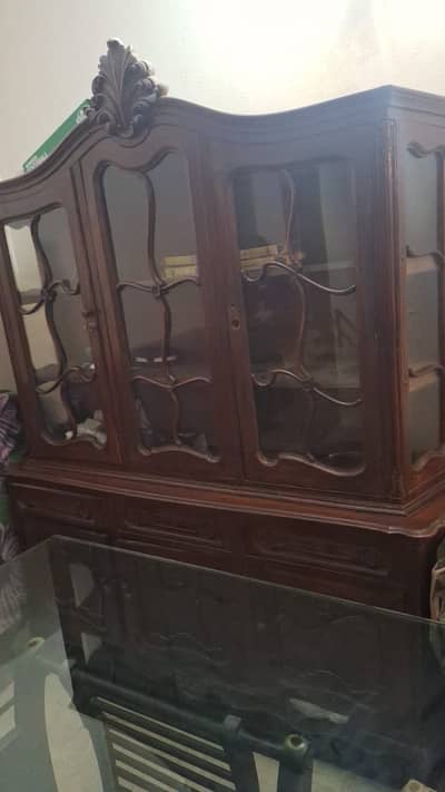 Excellent condition like brand new showcase for crockery