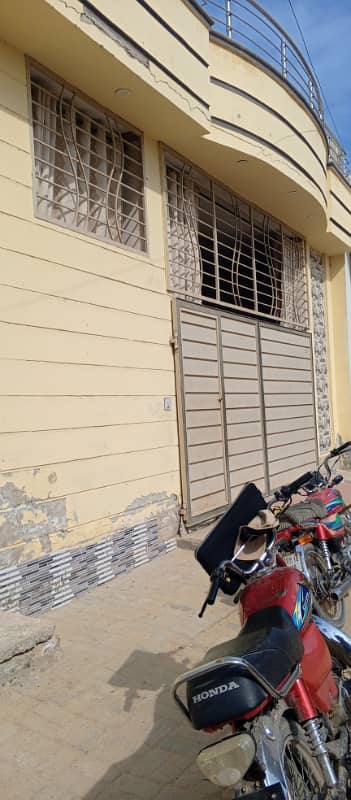 New Muslim town near DSP market 5 mrla single story fuly tile urgent Sale gas apply