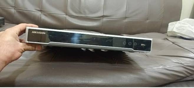 Hikvision 16ch nvr 12MP latest model I series with 16ch Poe