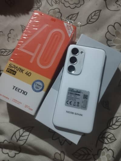 tecno spark 40 pro plus 8/256