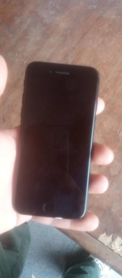 iphone 7 nonpta  all okay no issu battery timing it's good