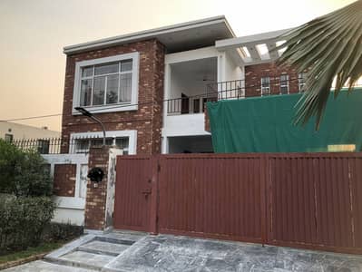 1 Kanal Slightly Used Upper Portion In Sui Gas Society Near LGS Phase 5