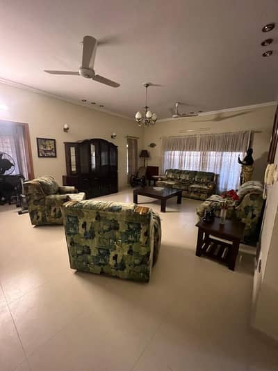 One Kanal Fully Furnished Upper Portion In DHA Phase 1 Near H Block Commercial Market