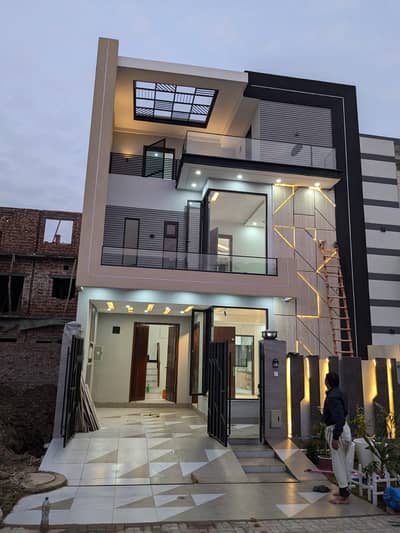 5 Marla House On 60ft Road For Sale In Dream Gardens Lahore