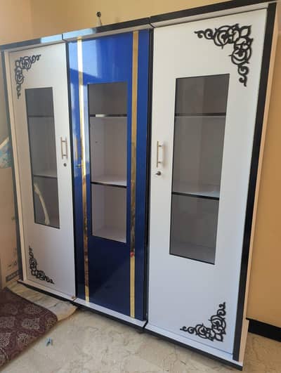 showcase used like new