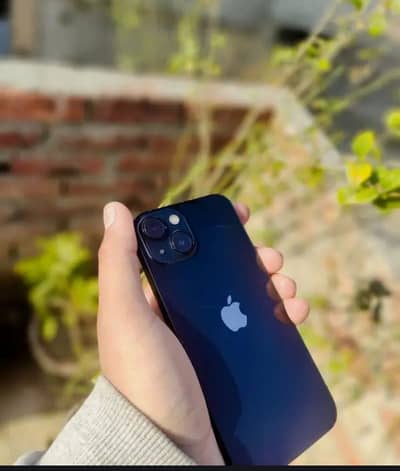 iPhone 13 factory unlock