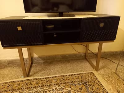 it's beautiful table