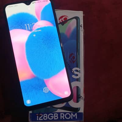 Samsung galaxy A30s  | 4 RAM | 128 | screen fingerprint |