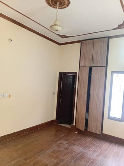 6 Marla Lower Portion is available for rent in Al-Noor Garden Faisalabad