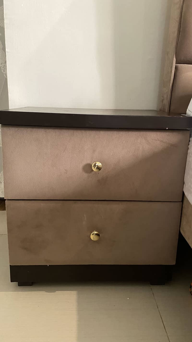 Bed side tables 1