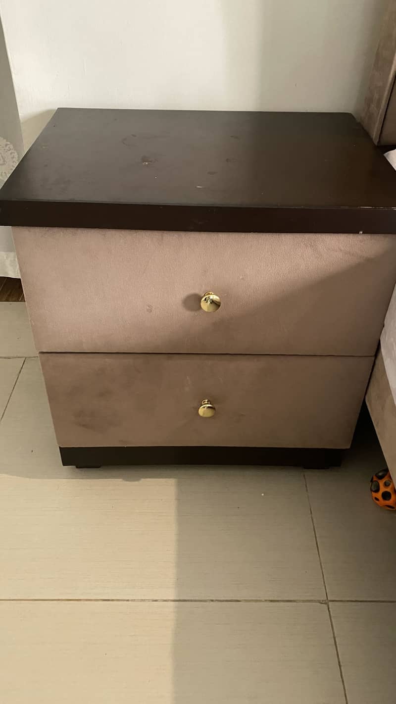 Bed side tables 2