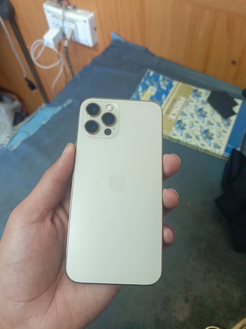iPhone 12pro 0