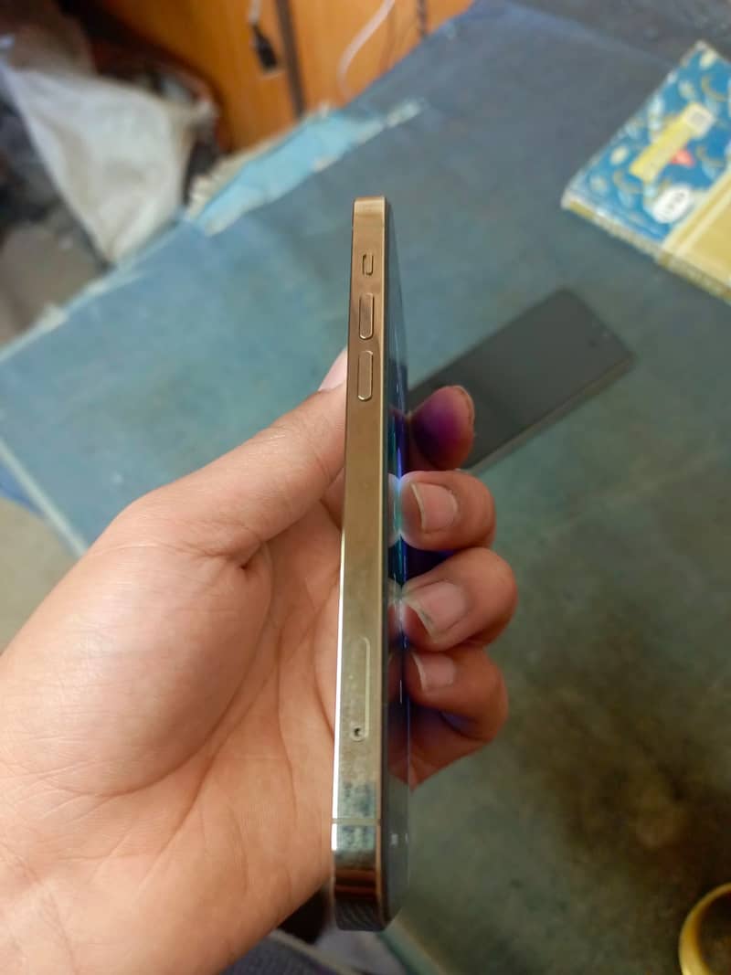 iPhone 12pro 3