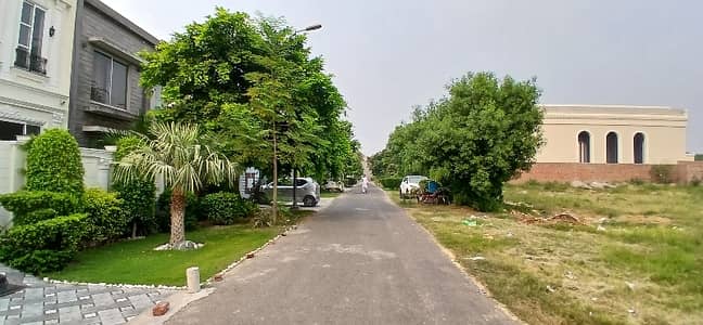 5 Marla Plot For Sale Beautiful Location Block D, Phase 5, DHA.