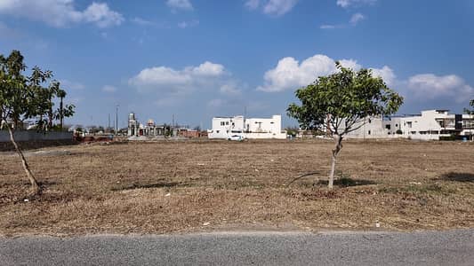 3 Kanal Plot For Sale Near Macdonald 3 Digit Numbers Hot Location Best Option