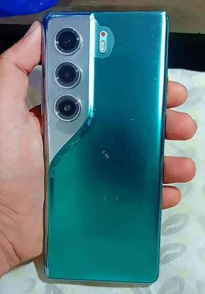 Tecno camon 40 pro– Box & Charger New, 2 month use