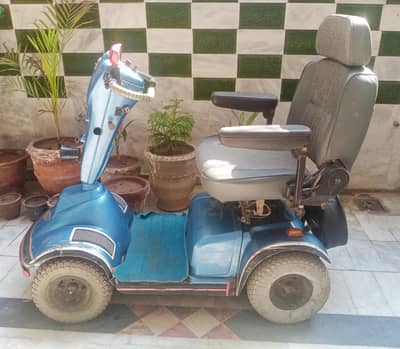 Electric Mobility Scooter for Disable / Old Person  Good condition