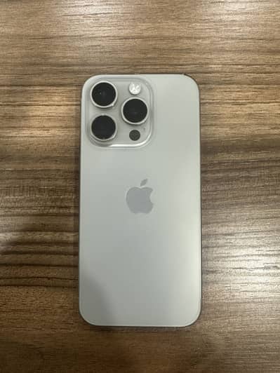 Apple iPhone 15 Pro – Excellent Condition (First Owner)