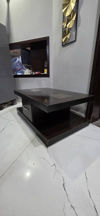 Used wooden Center Table