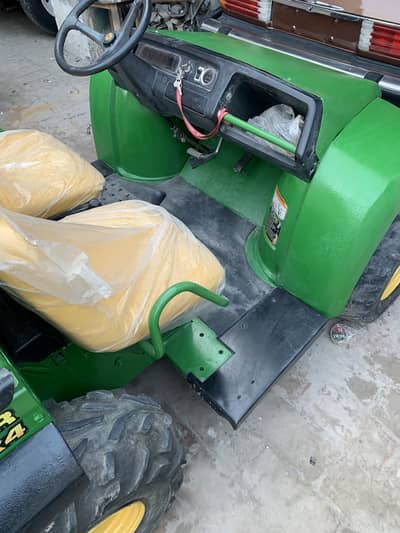 John Deere Gator 6x4