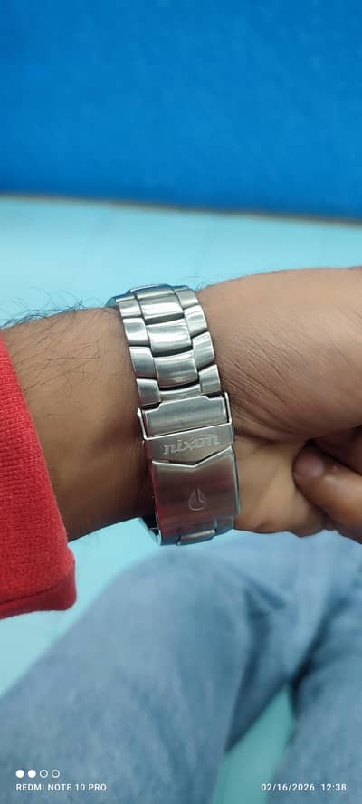 nixon watch available