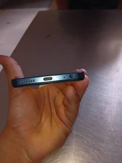 mobile used 5 month arjent sale 10 by 10persent  continuation