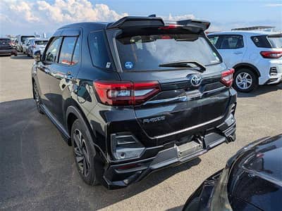 Toyota raize z package