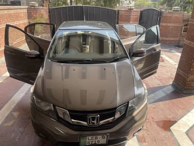 Honda city 2018 total orginal paint 100% first hand See in DHA