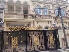 A 10 Marla House Located In PIA Housing Scheme - Block D Is Available For sale