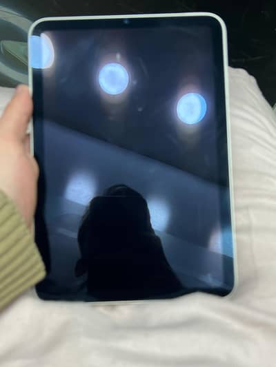 iPad mini 6 64GB WiFi – 9/10 Condition – With Box & Charger – Best Rat