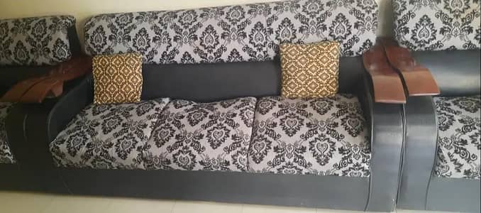 5 seater sofa set used