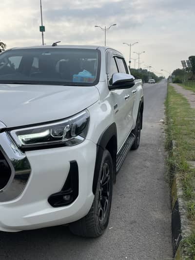 Toyota hilux revo v 2.8