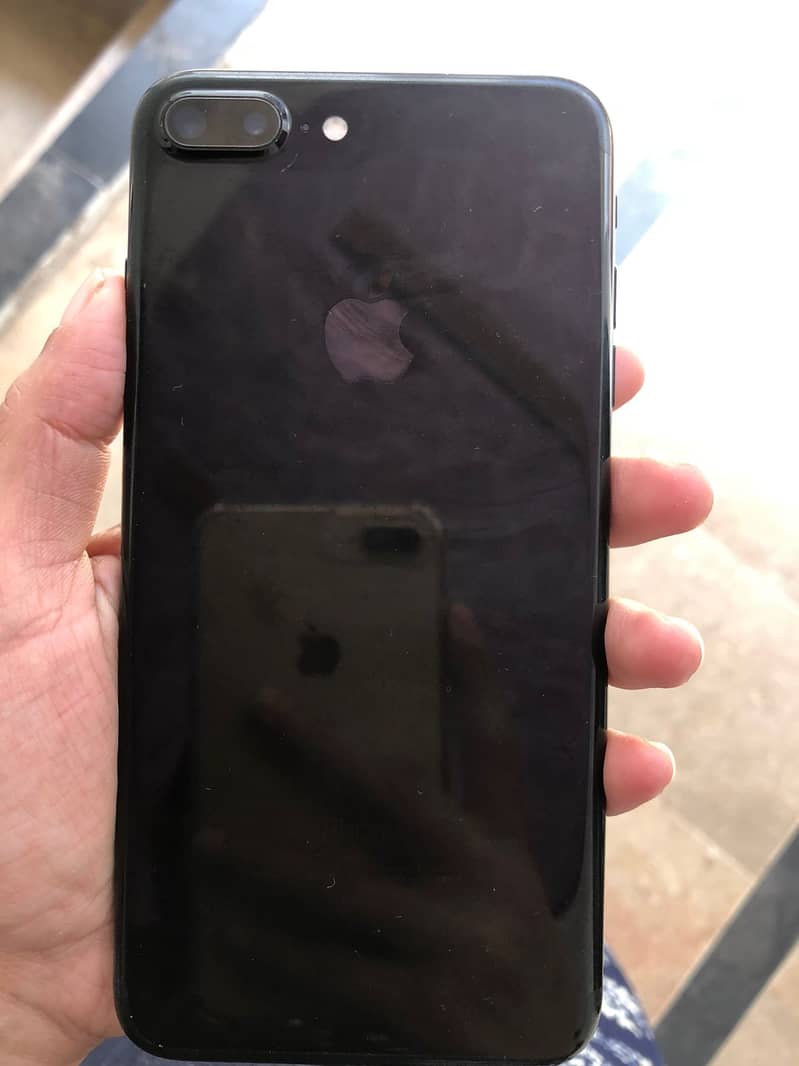 Apple iPhone 7 Plus 3