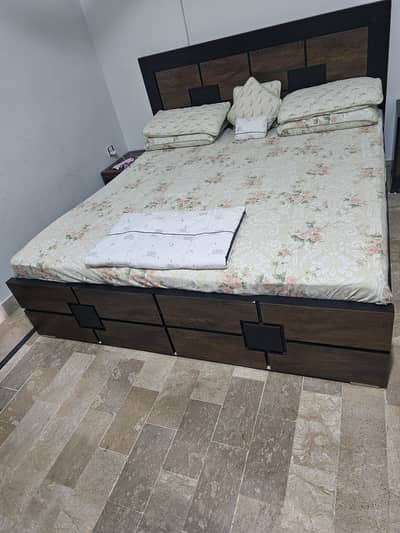 King Bed with side Tables