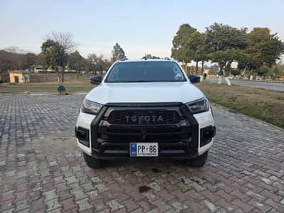 Toyota Revo 2.8 1GD Face-lift 2025 GR