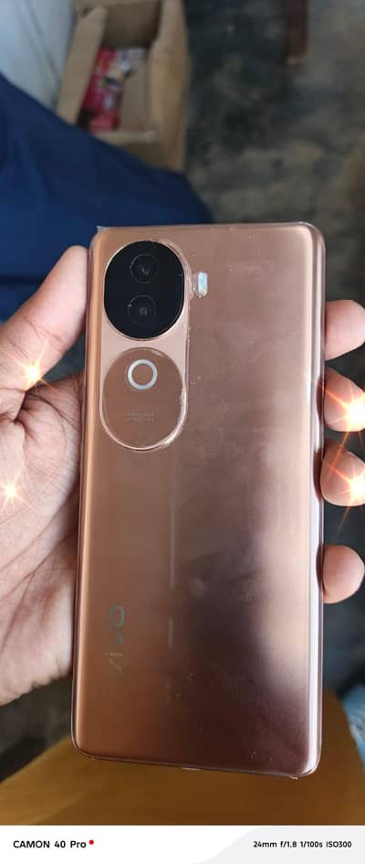 vivo v40e golden color all okey