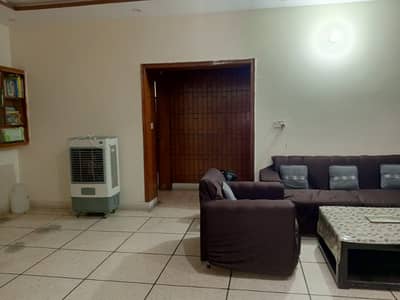 UPPER PORTION AVAILABLE FOR RENT IN KHABER BLOCK