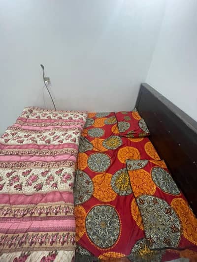 used Double bed