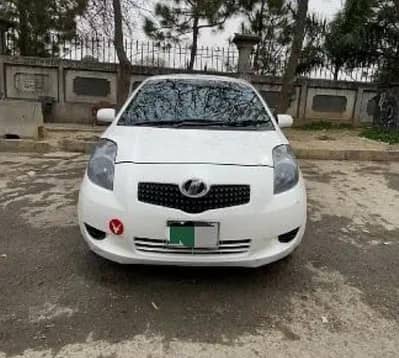 Toyota vitz model 2006 import 2014 taching hay