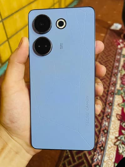 Dabba hai aur charger nahin hai