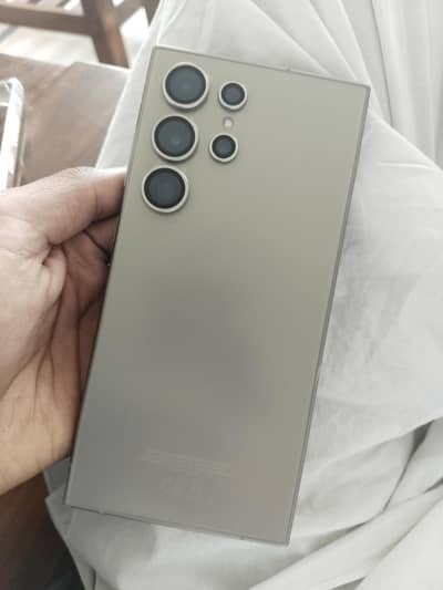 Samsung S24 Ultra New phone only 1 month use