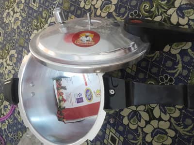 Royal pressure cooker