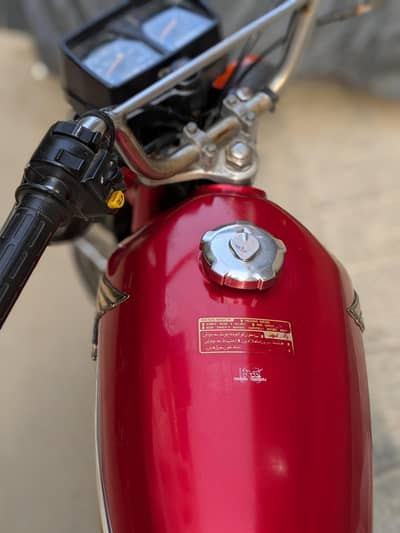 Honda CG-125. . . . . . {2019-20}