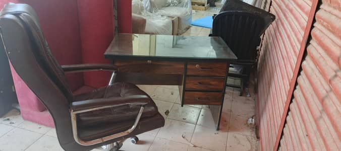 office table & boss chair, office furniture, office chair