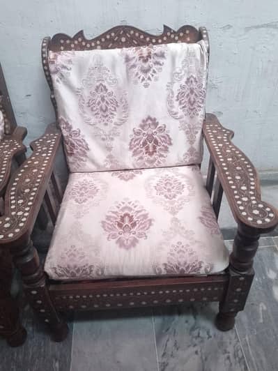 1 seater termites free sofa set