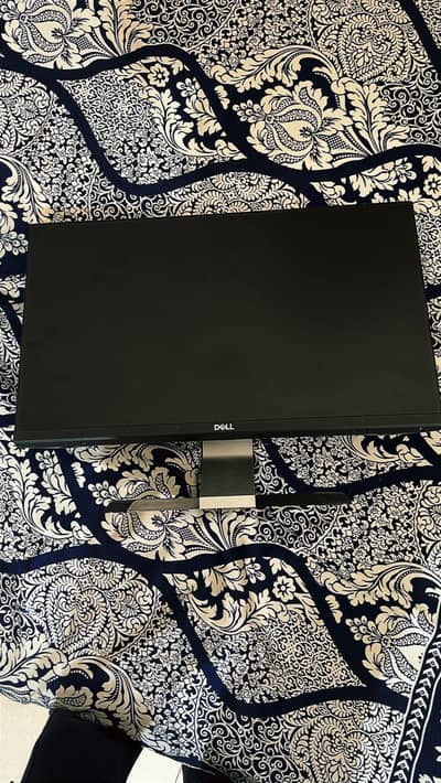 Dell 22inch Bezel-less IPS Monitor