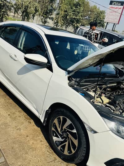 Honda civic model 2017 neat and clean